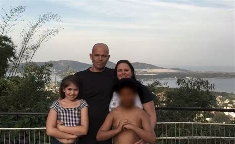 Adolescente que matou família fará exame de sanidade mental diz delegado