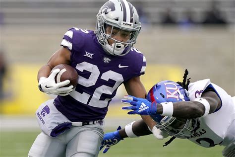 Quick Recap Ku Football Suffers Lopsided Loss To Kansas State In