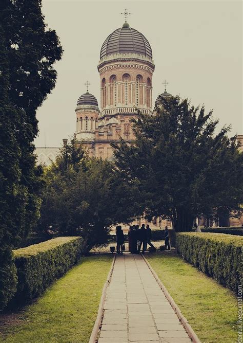 Stunning architecture of Chernivtsi National University · Ukraine travel blog