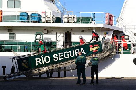 Llegan A Gran Canaria Más De 200 Migrantes Trasladados Desde El Hierro Canarias7