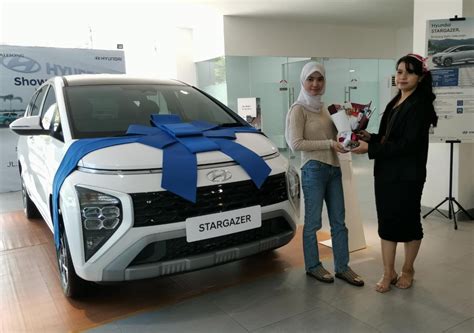 Hyundai Stargazer Resmi Mengaspal Di Kota Makassar