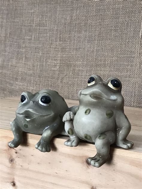 Set 3 Toads Sitting Shelf Frogs Bookshelf Shelves Resin Garden Etsy