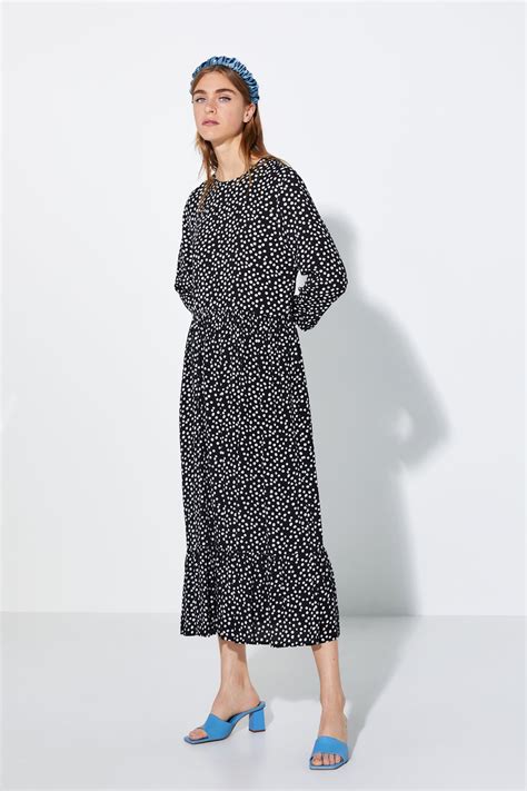 The Zara Dress Everyone Is Obsessed With Now Comes In A New Colour