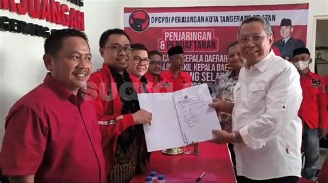 Benyamin Davnie Ambil Formulir Penjaringan Bakal Calon Wali Kota