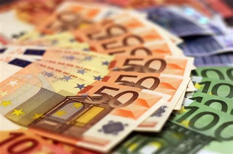 Analiz Aloc Ri De Peste Dou Miliarde Euro Fonduri Nerambursabile