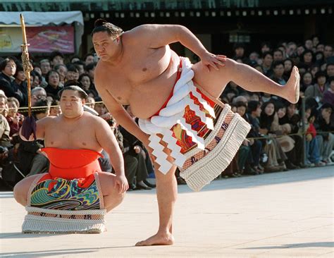 sumo  put  big show  tokyo olympics lifestyleinq