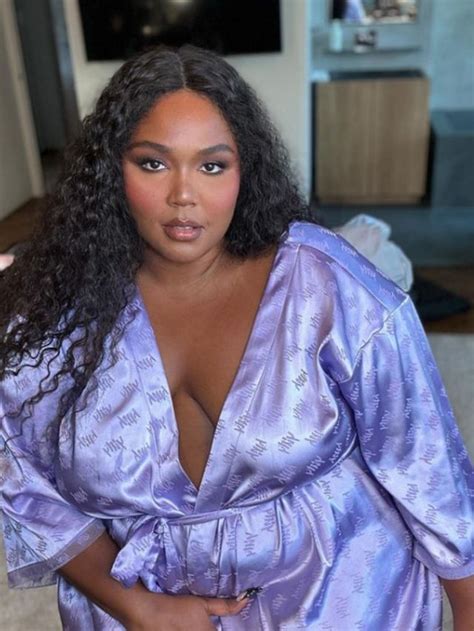 6 Body Positivity Quotes By Rapper Lizzo To Boost Your Confidence!