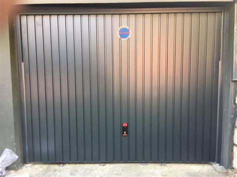 Porte De Garage Basculante Sur Mesure D Bordante Sans Rail