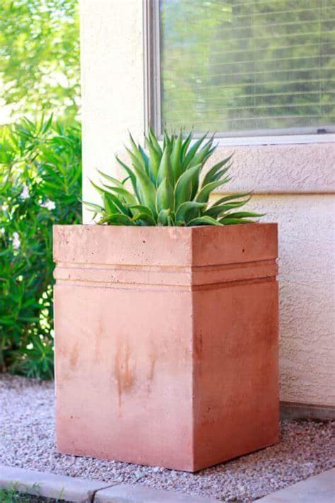 25 Ideas For Garden Pots And Containers