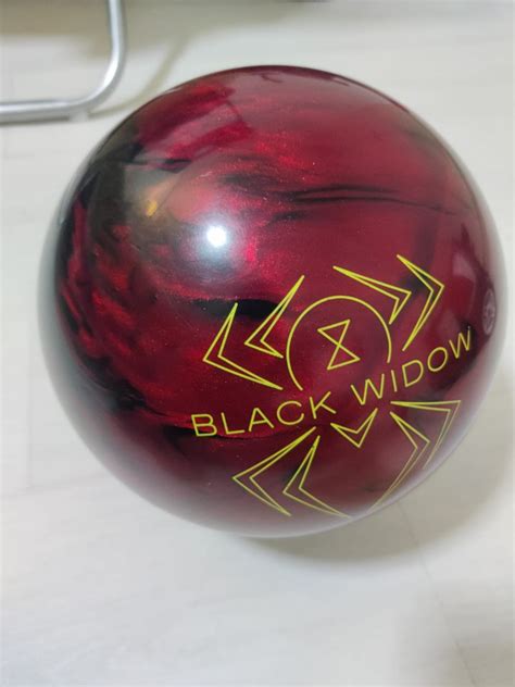 Hammer Black Widow 2.0 Hybrid, Sports Equipment, Sports & Games, Billiards & Bowling on Carousell