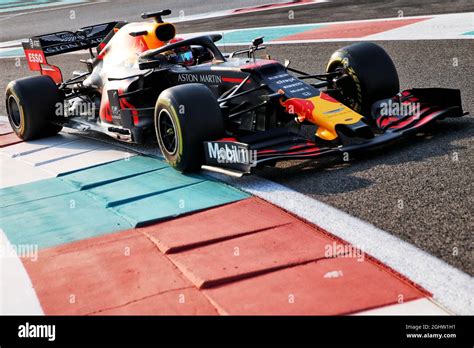 Red Bull Racing Rb Alexander Albon Fotos Und Bildmaterial In Hoher