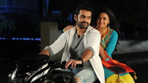 Ram Pothineni Hot Romance with Keerthi Suresh | Veethi