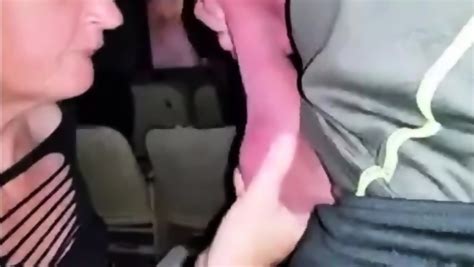 Mamie Fait Sa Cochonne Au Sex Shop