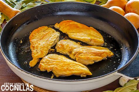 Receta de filetes de pollo en salsa de cebolla Fácil y muy rico