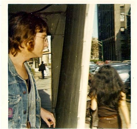 Candid Photos of John Lennon As Captured by Passersby and Fans - Art-Sheep