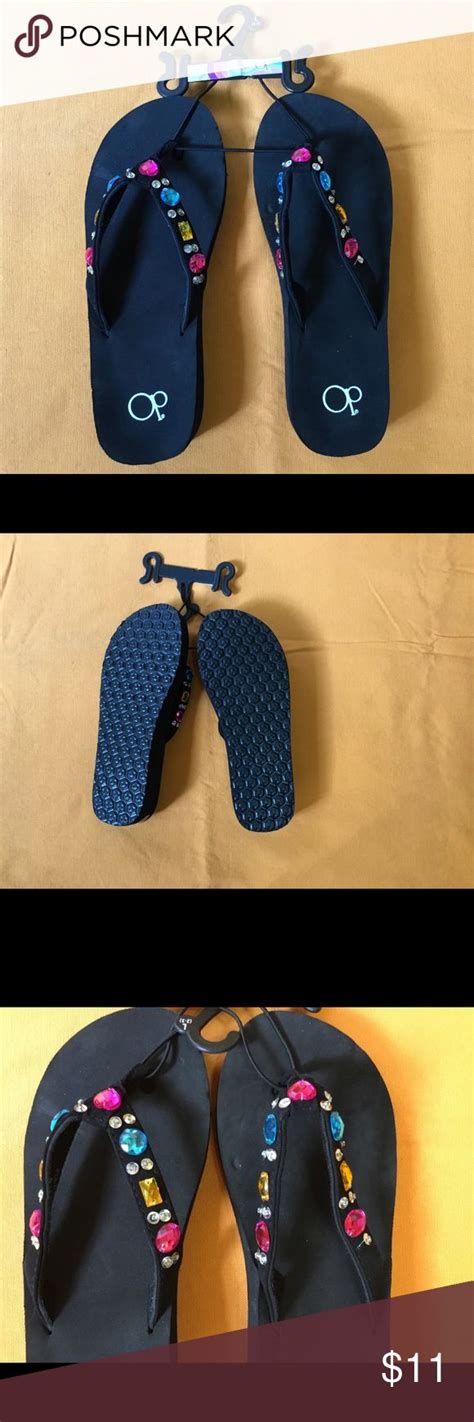 Girls Op Flip Flops Nwots Size L 2 3 Size Girls Fashion Trends Flip Flops