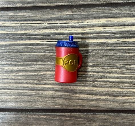 Lol Surprise Cheeky Babe Big Sister Confetti Pop Series Bottle Cup