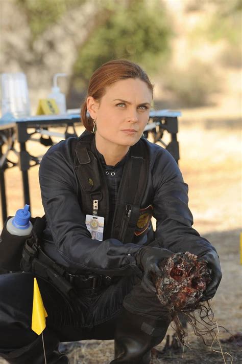 A Belated Ode to One of TV's Biggest Badasses: Dr. Temperance Brennan ...