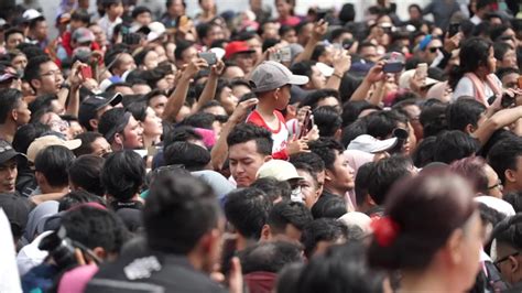 Foto Moment Jokowi Resmikan Mrt Pertama Di Indonesia Genpi Co