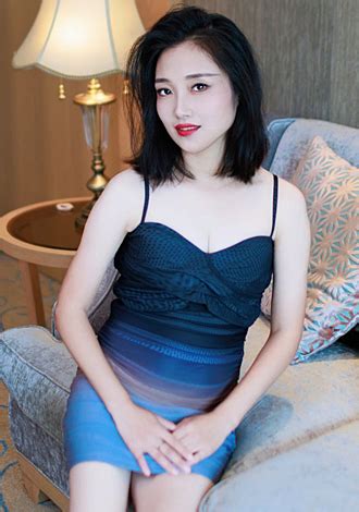 Member Romantic Companionship Asian Meiling From Harbin 34 Yo Hair