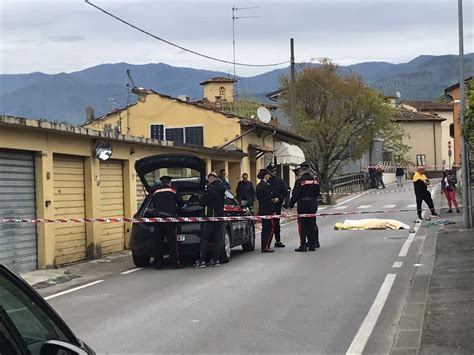 Investita Da Un Auto Pirata In Via Del Varco Morta Donna Di Anni