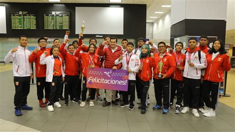 Alumnos Del Colegio Deportivo Del Ipd Ganan Medalla De Oro Plata Y