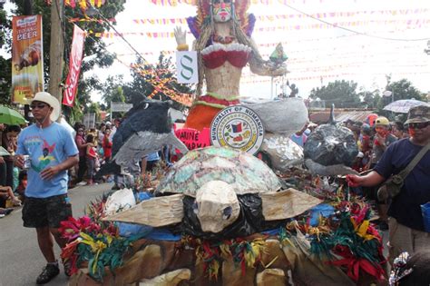 2011 Higante Contest and Aklan Festivals Parade - 2011 Kalibo Ati ...