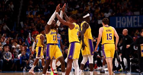 Lakers Surprise Twitter With Play Sans Lebron James Anthony Davis In