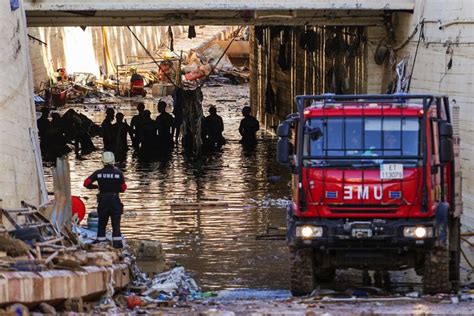 Inondations En Espagne Au Moins Morts Nouveaux Renforts