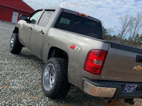 2012 Chevrolet Silverado 1500 With 20x12 44 Gear Off Road Pivot And 33