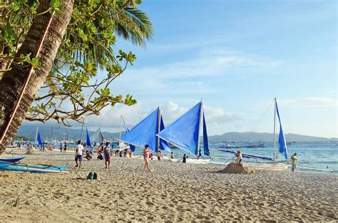 Trip To Boracay, Philippines: Paraw Sailing / Sunset Sailing - Just An Ordinary Girl