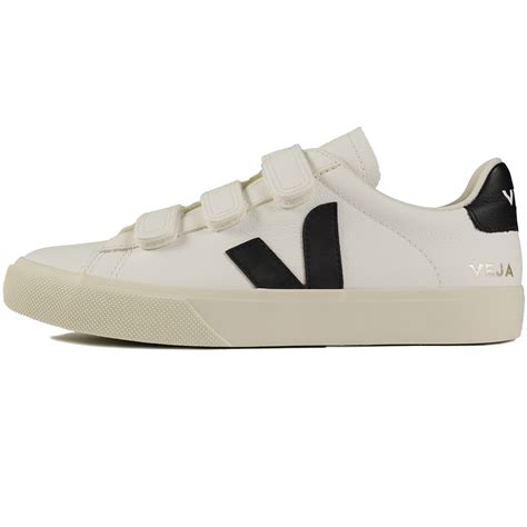 Veja Womens Recife Logo Chromefree Leather Rc0502790a