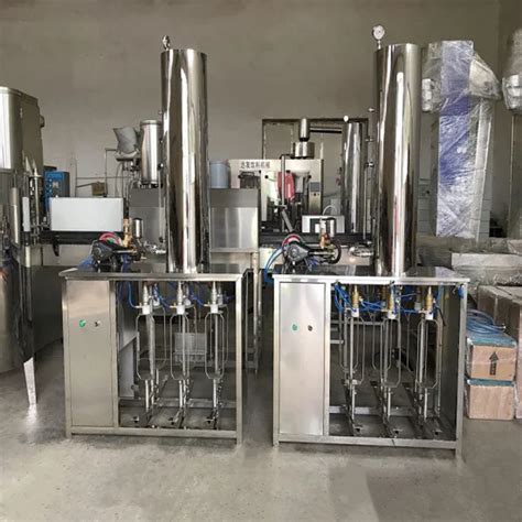 Full Automatic Carbonated Beverage Soft Drinks Filling Machine For