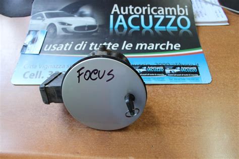 SPORTELLO BENZINA CARBURANTE CON CHIAVE FORD FOCUS 1SERIE Iacuzzo