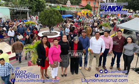 Fiesta En Purga Finalmente Ponen Letras De Bienvenida En Manlio Fabio