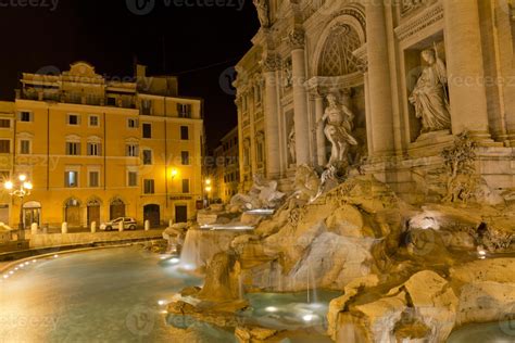 Rome Fountain di trevi night view 20174538 Stock Photo at Vecteezy