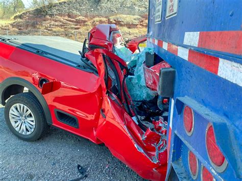 Se estrella contra un tráiler en la Autopista del Sol Noticias del