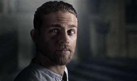 Charlie Hunnam as King Arthur in King Arthur:... : Pretty bird