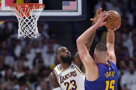 Nikola Jokic Leads Nuggets Past Lakers As Knicks Timberwolves And