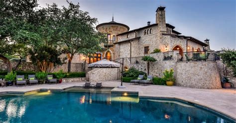 6 Elon Musk-Worthy Homes in Austin, Texas