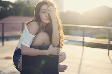 Sunlight Women Model Portrait Long Hair Asian Sitting