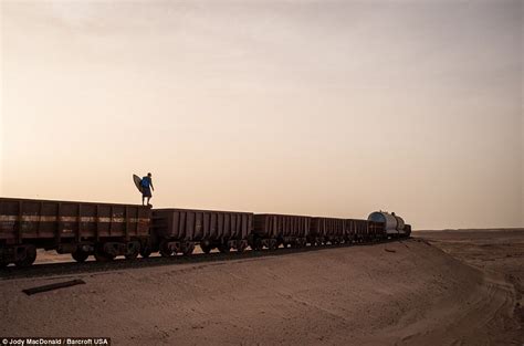 Photographer Jody Macdonald Makes Journey Across The Sahara On Worlds