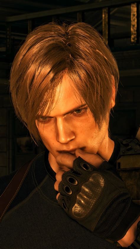 Leon S Kennedy Resident Evil Leon Fist Pump I Cant Help It Pedro