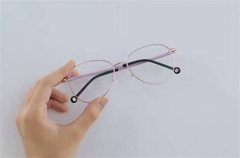 Glasses GIF - Glasses - Discover & Share GIFs