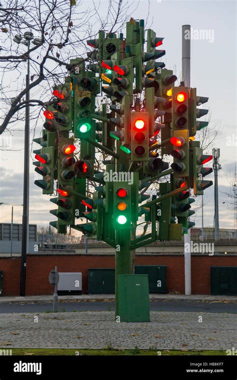 Traffic Light Tree Sculpture By Pierre Vivant In Canary Wharf London