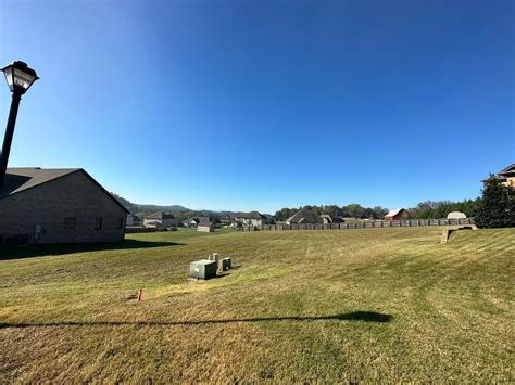 135 Bethesda Pl, Piney Flats, TN 37686 - See Est. Value, Schools & More