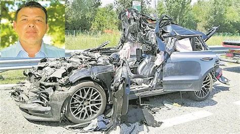 Con La Porsche Contro Un Tir Fermo Ecco Chi La Vittima Dell