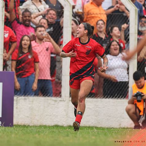 Athletico Vence O Coritiba E Tetracampe O Estadual Feminino Cbn