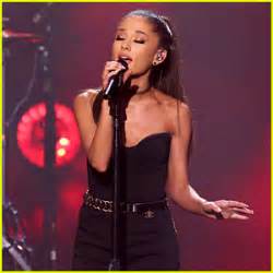 Ariana Grande Performs on ‘Fallon’ Super Bowl Episode (Video) | 2015 Super Bowl, Ariana Grande ...