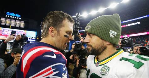 Aaron Rodgers, Tom Brady have same stats after 14 weeks